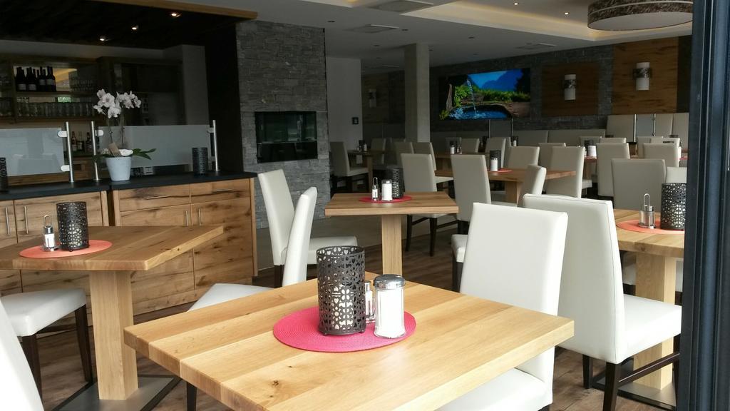 Alpenflair Hotel Бухлоэ Экстерьер фото